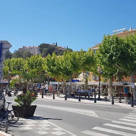 Avec Terrasse 2 Personnes لو لا فاندو