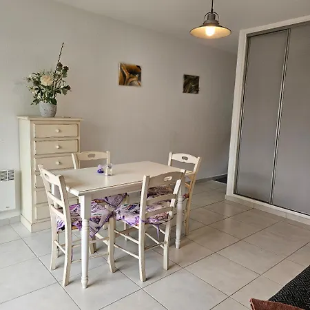 Avec Terrasse 2 Personnes アパート *