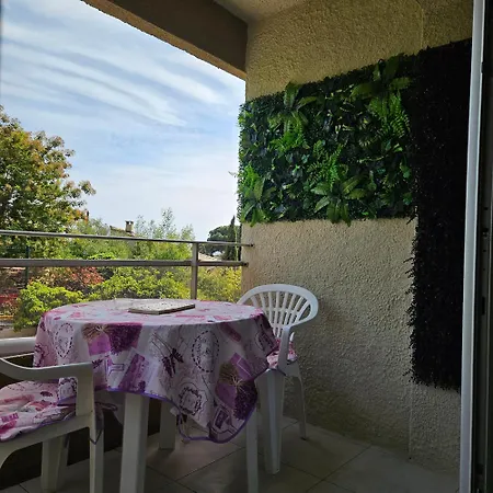 Avec Terrasse 2 Personnes شقة لو لا فاندو