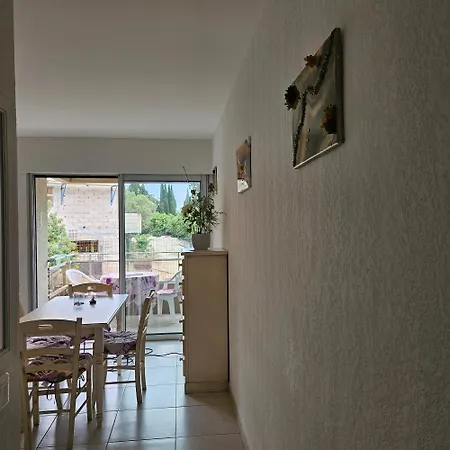 Avec Terrasse 2 Personnes Le Lavandou