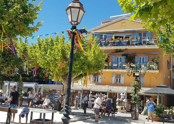 Daire Avec Terrasse 2 Personnes Le Lavandou