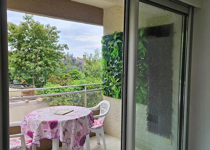 Apartman Avec Terrasse 2 Personnes *